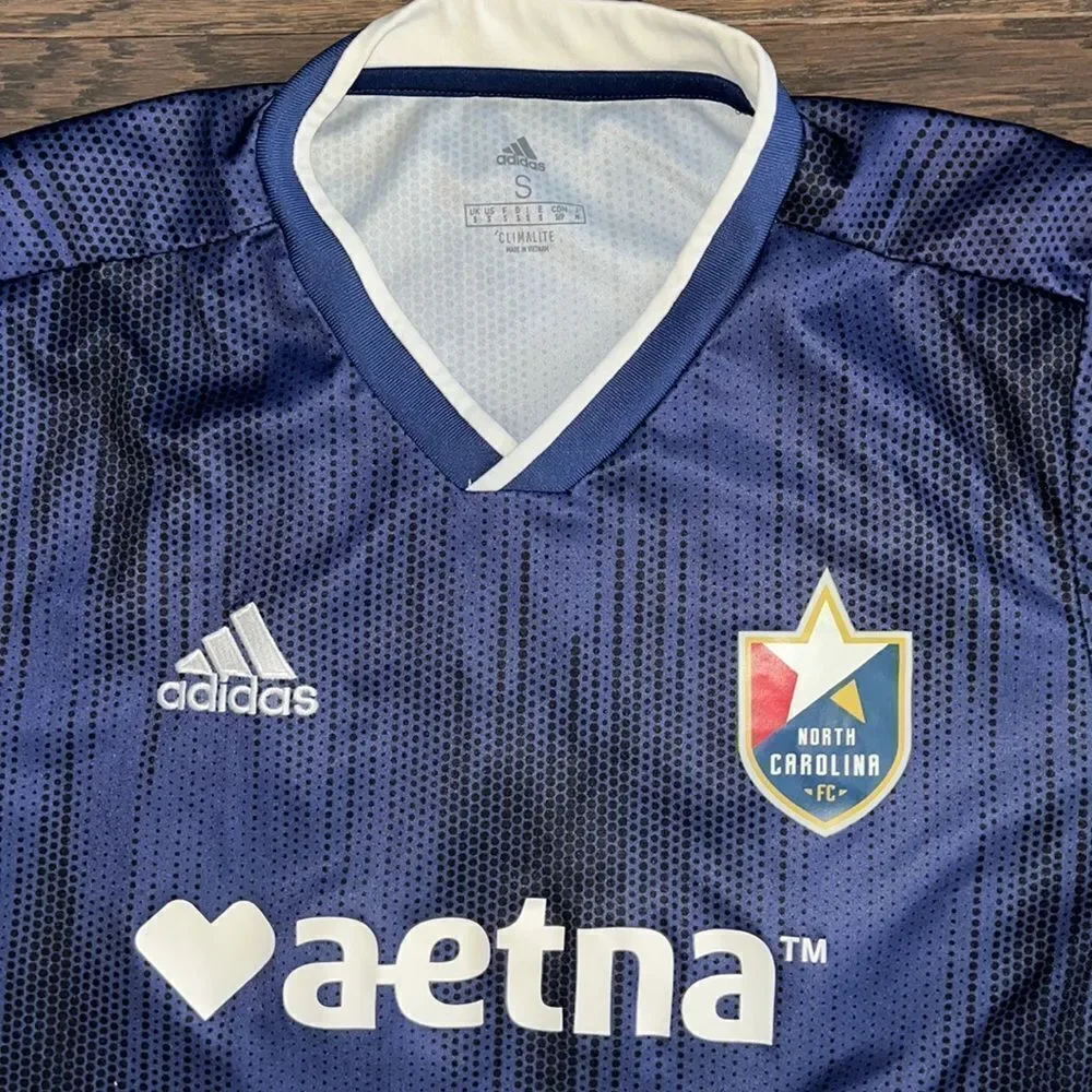 Mens North Carolina FC Soccer Blue ⚽️38 Aetna climalite jersey small S men’s